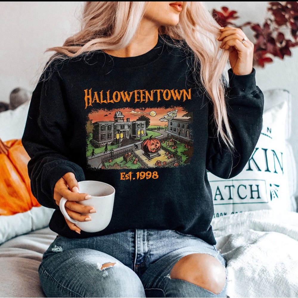 Halloween town crew neck Sweater
